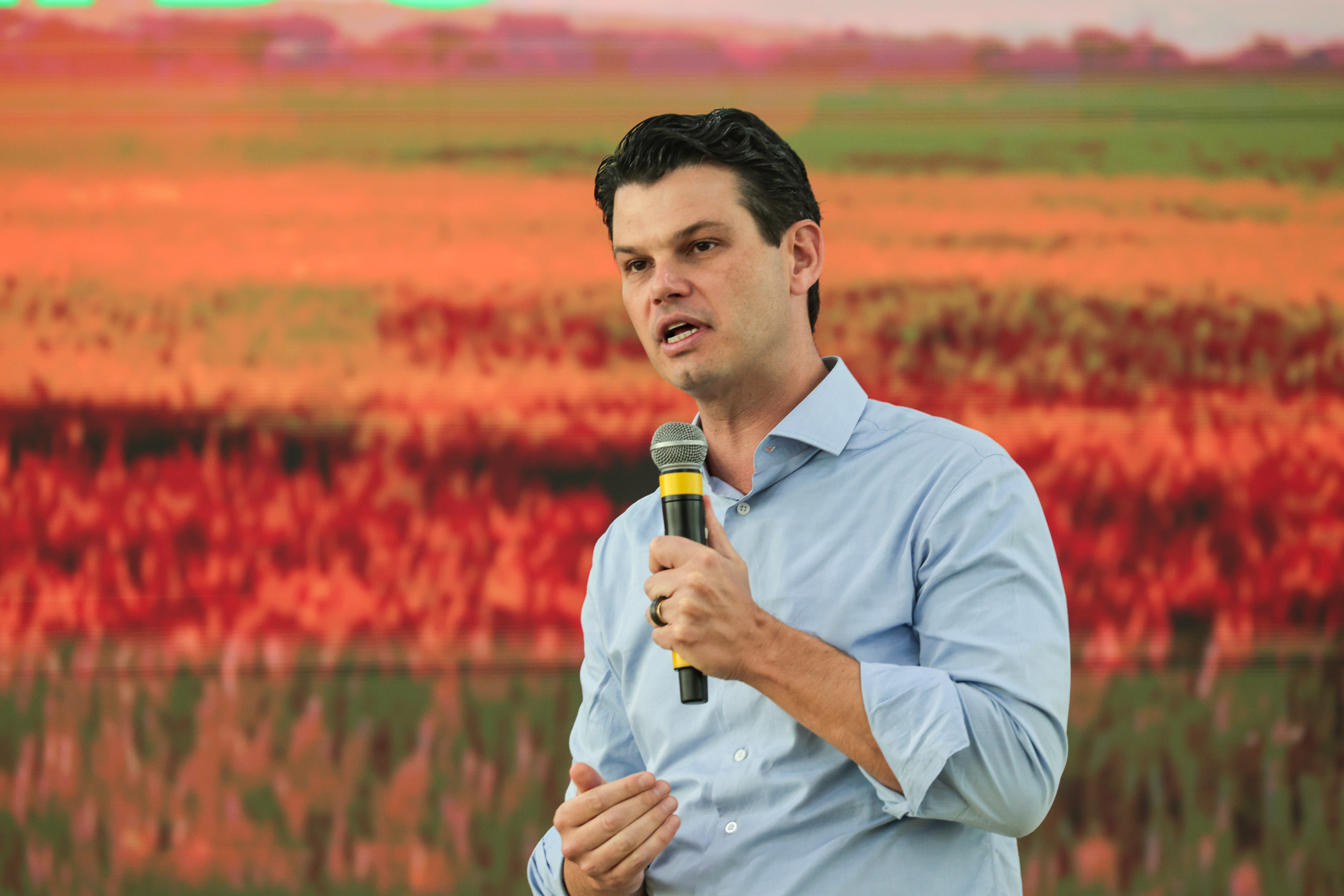 O governador Carlos Massa Ratinho Junior e o secretário de Agricultura e Abastecimento, Márcio Nunes, promovem um grande evento para anunciar novidades para o segmento rural nesta segunda-feira (26), no Salão de Atos do Palácio Iguaçu.