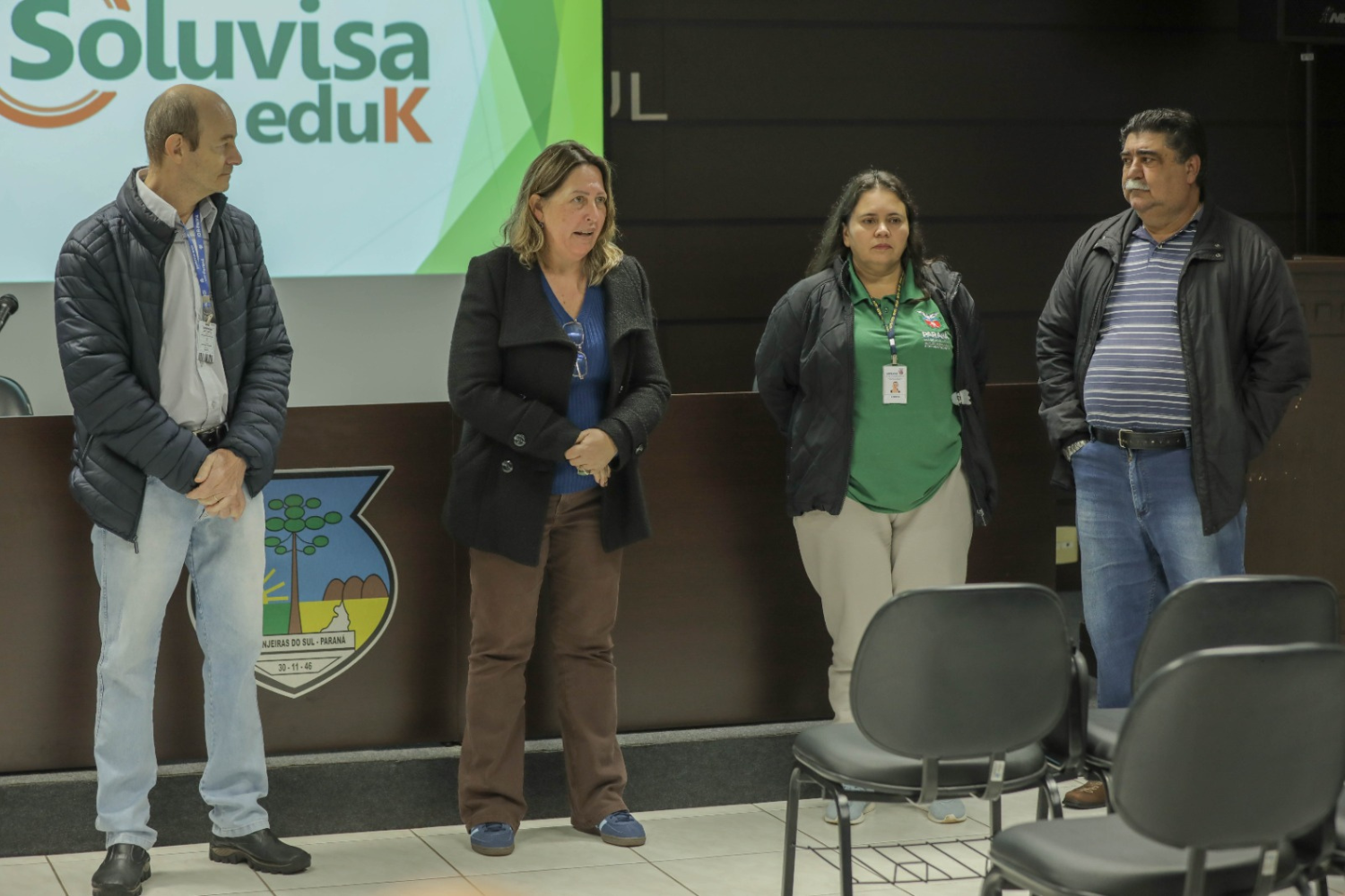 Médicos veterinários participam de curso sobre processos de inspeção municipal promovido pela Adapar