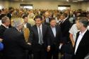 Governador Beto Richa, acompanhado pelo, presidente do G5 Promotrade, Rubens Zago, secretário chefe da Casa Civil, Reinhold Stephanes, secretário de Agricultura e Abastecimento, Norberto Ortigara, presidente da Agência de Defesa Agropecuária Adapar, Inácio Afonso Kroetz, senador Blairo Maggi, superintendente do Ministério da Agricultura, Glauco Bertoldo, senador Cidinho Santos, presidente da Associação Brasileira de Proteina Animal, Francisco Turra, prefeito de Pinhais, Luiz Goulart Alves,