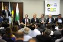 Governador Beto Richa, acompanhado pelo, presidente do G5 Promotrade, Rubens Zago, secretário chefe da Casa Civil, Reinhold Stephanes, secretário de Agricultura e Abastecimento, Norberto Ortigara, presidente da Agência de Defesa Agropecuária Adapar, Inácio Afonso Kroetz, senador Blairo Maggi, superintendente do Ministério da Agricultura, Glauco Bertoldo, senador Cidinho Santos, presidente da Associação Brasileira de Proteina Animal, Francisco Turra, prefeito de Pinhais, Luiz Goulart Alves,