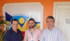 Engenheiro agrônomo da Adapar concede entrevista ao programa “Café com Notícias”, da emissora de rádio 92,5 FM de Quedas do Iguaçu-PR.