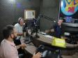 Engenheiro agrônomo da Adapar concede entrevista ao programa “Café com Notícias”, da emissora de rádio 92,5 FM de Quedas do Iguaçu-PR.