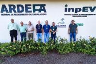 Técnicos da Adapar se reúnem com cooperativas para reforçar vigilância vegetal