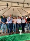 Agricultores de Japurá recebem a primeira estrada rural pavimentada