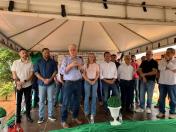 Agricultores de Japurá recebem a primeira estrada rural pavimentada