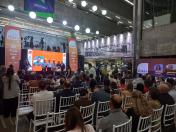 Produtores rurais de dezessete diferentes categorias e de todas as regiões do Paraná foram homenageados com o prêmio Orgulho da Terra, nesta terça-feira (11/11), pelas boas práticas sustentáveis adotadas em suas propriedades, tendo como base os pilares social, ambiental e econômico