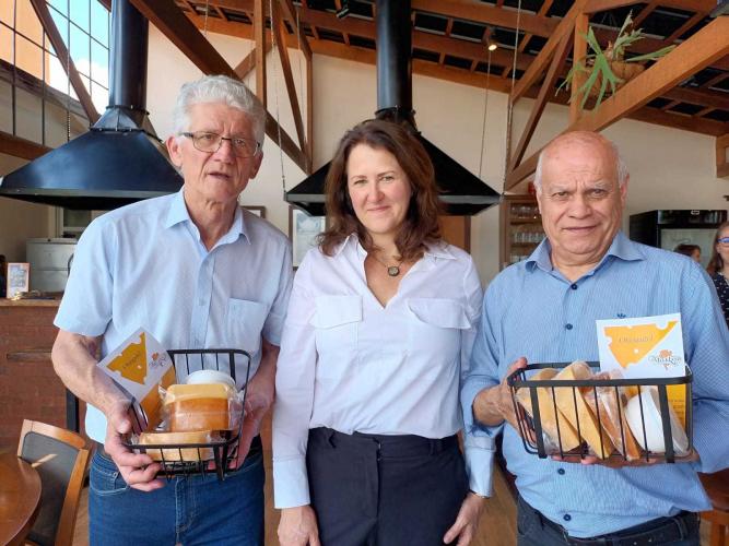 Castro é o 95º município a aderir ao Susaf e agroindústrias podem ampliar mercado