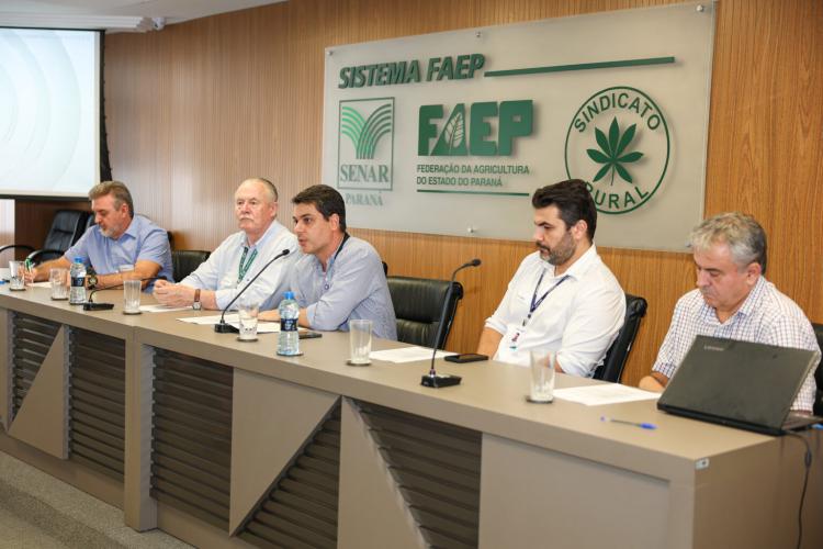 CADEIRA LEITEIRA_adapar1