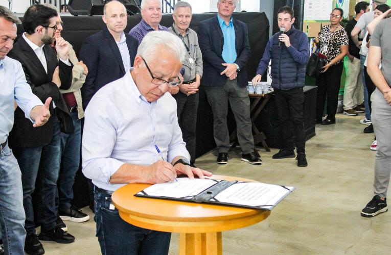 Abertura Feira Sabores do Paraná* *Data:* 21/08 (quinta-feira) *Horário:* 14 horas. *Local:* Centro de Eventos Positivo – Parque Barigui  Foto: SECOM