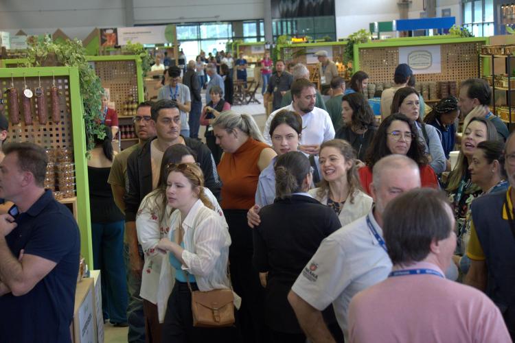 Feira Sabores do Paraná valoriza produtos com Indicação Geográfica Foto: Pablo Aqsenen/Adapar