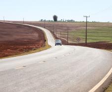 Estado investe R$ 5,9 milhões e pavimenta estrada usada por produtores rurais de Alto Piquiri