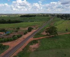 Estado investe R$ 5,9 milhões e pavimenta estrada usada por produtores rurais de Alto Piquiri