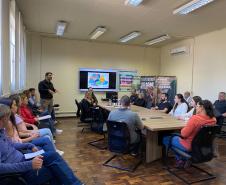 Cinco novos servidores realizam a escolha de vagas na Adapar