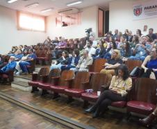 Servidores da Adapar participam de palestra sobre assédio no local de trabalho