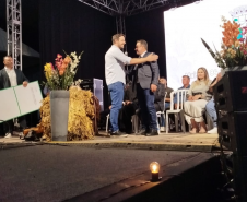 Adapar oficializa a adesão de Guamiranga ao Susaf-PR durante 1ª Festa do Fumicultor