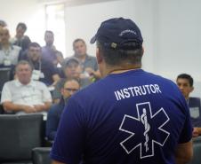 Servidores da Adapar participam de treinamento de brigada de incêndio