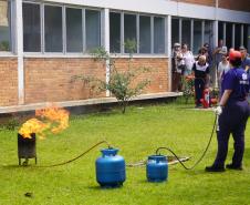 Servidores da Adapar participam de treinamento de brigada de incêndio
