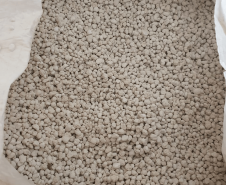 Adapar, Polícia Civil e Receita Estadual apreendem 142 toneladas de agrotóxicos irregulares