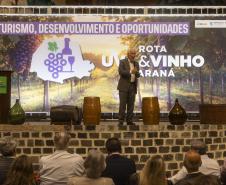 Governador em exercício Darci Piana participa do lançamento da Rota da Uva e Vinho.