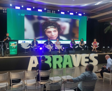 No 20º Encontro Regional da Abraves, 11 servidores da Adapar participam de atualização técnica de suinocultura