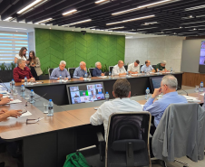 Adapar integra reunião da Aliança Láctea Sul Brasileira para o crescimento da cadeia leiteira no Sul