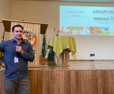 Adapar promove treinamento para controle de zoonoses em animais de produção