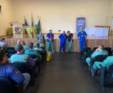 Adapar promove treinamento para controle de zoonoses em animais de produção