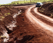 Erosão em estrada rural