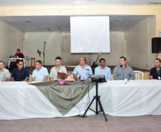 Adapar realiza palestra de conservação de solos em Paranacity.