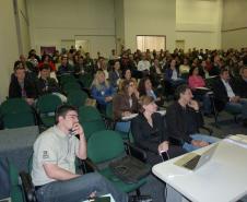 Workshop  - Experiências no controle de agrotóxicos no Paraná debateu temas sobre o cadastro, monitoramento e fiscalização do insumo.