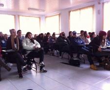 Adapar participa da XIV Semana Acadêmica de Medicina Veterinária da Unicentro