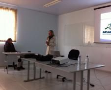 Adapar participa da XIV Semana Acadêmica de Medicina Veterinária da Unicentro