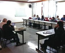 Reunião no Iapar discute sistema de alerta contra greening em citros