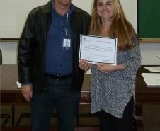 Com objetivo de se adequar às mudanças e de melhorar o processo de redação oficial, a Adapar, em parceria com o Serviço Nacional de Aprendizagem Rural, realizou a entrega dos certificados aos participantes do Curso “Práticas de Leitura e Escrita”.