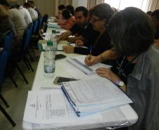 Engenheiros agrônomos participam de treinamento de atualização e harmonização de procedimentos.