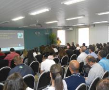 Adapar Realiza Workshop sobre Raiva em Foz do Iguaçu.
