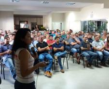 Adapar Reúne Setor Suinícola em Medianeira para discutir sobre Biosseguridade em Granjas
