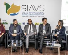 Adapar participa do Salão Internacional de Avicultura e Suinocultura - SIAVS. 