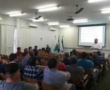Adapar realiza palestras sobre biosseguridade em granjas de suínos 