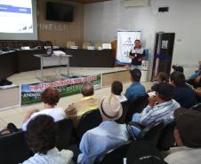 ADAPAR, EMATER e SEAB promovem palestras sobre a retirada da vacinação contra Febre Aftosa no Paraná na região de Campo Mourão