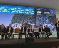 O governador Carlos Massa Ratinho Junior e a ministra da Agricultura, Pecuária e Abastecimento, Tereza Cristina, anunciam nesta terça-feira (15),  no Palácio Iguaçu, em Curitiba, a suspensão das campanhas de vacinação contra febre aftosa em rebanhos bovinos e de bufalinos no Paraná.  Curitiba, 14/10/2019 - Foto: Geraldo Bubniak/AEN