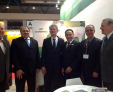 Delegação paranaensa no stand do Brasil na 22ª Worldfood Moscow 2013.