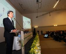 Governador Beto Richa, acompanhado do secretário estadual da Agricultura e do Abastecimento, Norberto Ortigara, participa em Foz do Iguaçu, da abertura da 3ª Conferência Global sobre Educação Veterinária, promovida pela Organização Mundial de Saúde Animal (OIE).Foz do Iguaçu, 04/12/2013.
