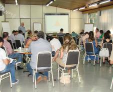 Começou nessa segunda-feira (10) o curso “Gestão Sistêmica da Defesa Agropecuária – módulo I - Planejamento Estratégico na Administração Pública”, ofertado pela Agência de Defesa Agropecuária do Paraná (ADAPAR), em parceria com a Escola de Governo, e ministrado por Carlos Homero Giacomini, mestre em Saúde Coletiva e especialista em Planejamento Governamental 