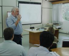 Começou nessa segunda-feira (10) o curso “Gestão Sistêmica da Defesa Agropecuária – módulo I - Planejamento Estratégico na Administração Pública”, ofertado pela Agência de Defesa Agropecuária do Paraná (ADAPAR), em parceria com a Escola de Governo, e ministrado por Carlos Homero Giacomini, mestre em Saúde Coletiva e especialista em Planejamento Governamental 