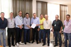 O termo de cessão foi assinado pelo Diretor Presidente da ADAPAR, Inácio Afonso Kroetz, e pelo o Prefeito Municipal de Francisco Beltrão, Antonio Cantelmo Neto