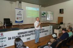 Adapar Realiza Seminários Sobre Pragas do Eucalipto