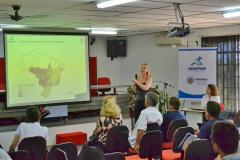 Adapar Orienta Sobre Brucelose e Tuberculose com Veterinários