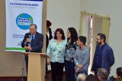 A Secretaria de Estado da Agricultura e Abastecimento e a Agência de Defesa Agropecuária do Paraná (Adapar) implantaram nesta segunda-feira (09) o projeto de gerenciamento da coleta de lixo e resíduos sólidos. 