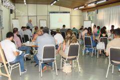 Começou nessa segunda-feira (10) o curso “Gestão Sistêmica da Defesa Agropecuária – módulo I - Planejamento Estratégico na Administração Pública”, ofertado pela Agência de Defesa Agropecuária do Paraná (ADAPAR), em parceria com a Escola de Governo, e ministrado por Carlos Homero Giacomini, mestre em Saúde Coletiva e especialista em Planejamento Governamental 